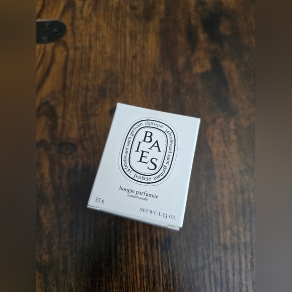 NEW! Diptyque, Baies (Berries) Candle, 35g - Picture 1 of 5